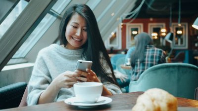 Waarom dating-apps het swipen de nek omdraaien
